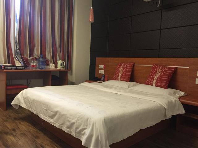 Thank Inn Chain Hotel Shangxi Changzhi Daqing Road Exterior foto